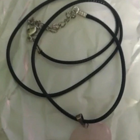 πΊRose Quartz Heart Pendant~NEWπππ - Picture 2 of 4